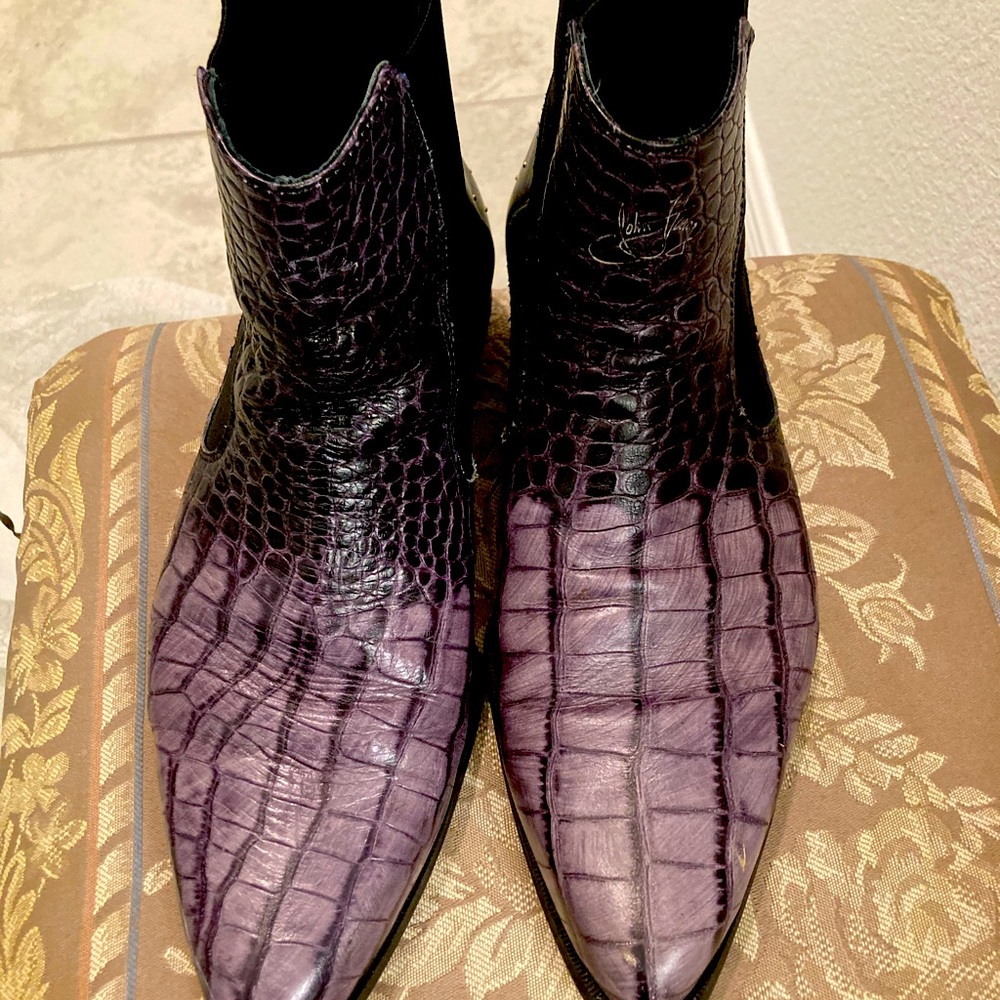 Beautiful men’s Fluevog boots.  Great condition ,size 11M